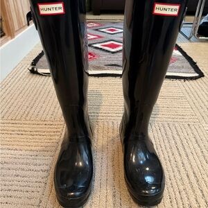 Hunter Glossy Black Tall Boots Size 10